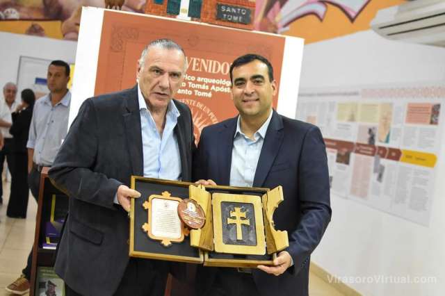 En la 5ª Feria del Libro, tuvieron el honor de contar con el Senador Noel Eugenio Breard,
