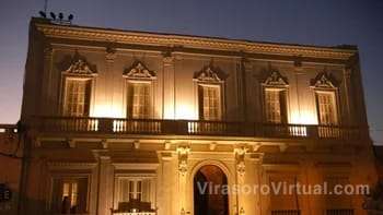 El Museo Provincial de Bellas Artes de Ctes presenta la exhibición "La Belleza de lo Efímero"