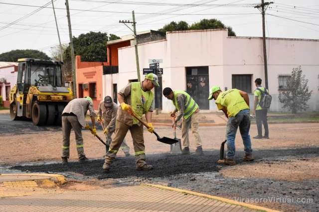 Estuvieron recorriendo las obras de reasfaltado,