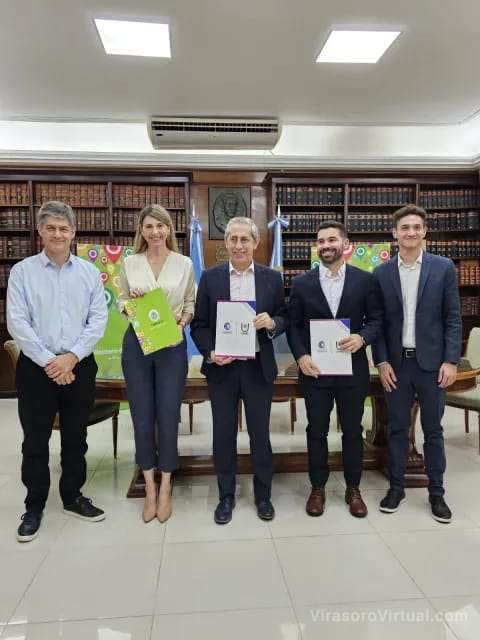 El Gobierno de Ctes y la UNNE firmaron un convenio para establecer prácticas profesionalizantes en el Ministerio de Hacienda
