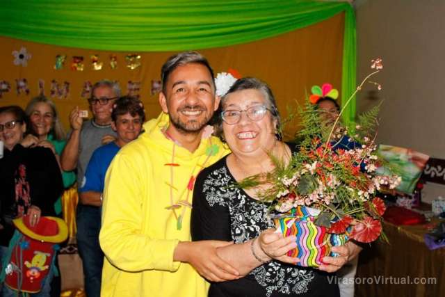 ¡Celebraron la llegada de la primavera con los queridos Adultos Mayores!