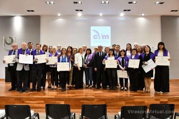 La Unne celebró la graduación de 25 nuevos doctores en medicina