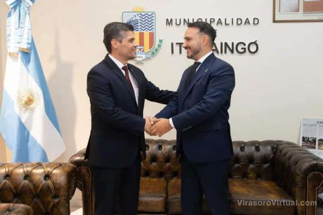 El intendente @juanpablovaldesok , recibió a Fabio. A López Riveros, Cónsul del Paraguay