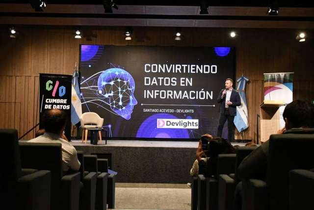 La Cumbre de Datos fue exitosa en la Ciudad Moderna