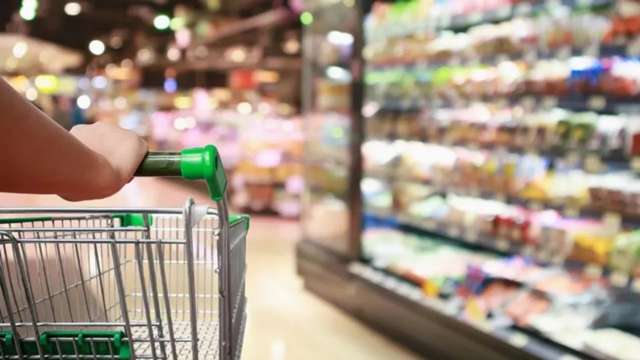 Según el INDEC, en octubre una familia tipo necesitó ingresos de $986.586