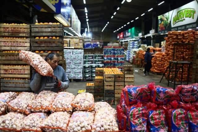 La inflación en Argentina se ubicó en 2,7% en octubre,