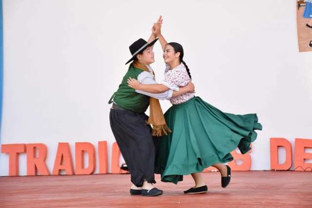 Durante la mañana de ayer comenzaron las celebraciones del Día de la Tradición