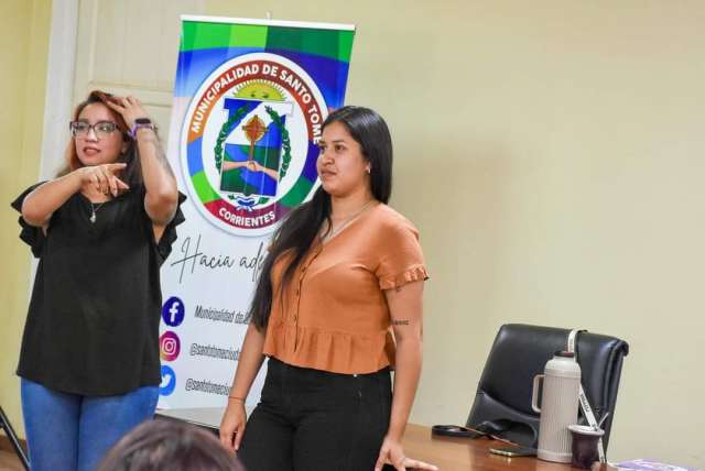 El 2do encuentro del curso de Lengua de Señas Argentinas fue una práctica especial