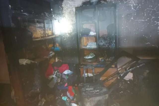2 incendios en viviendas en Corrientes dejaron una mujer herida y 2 perros muerto