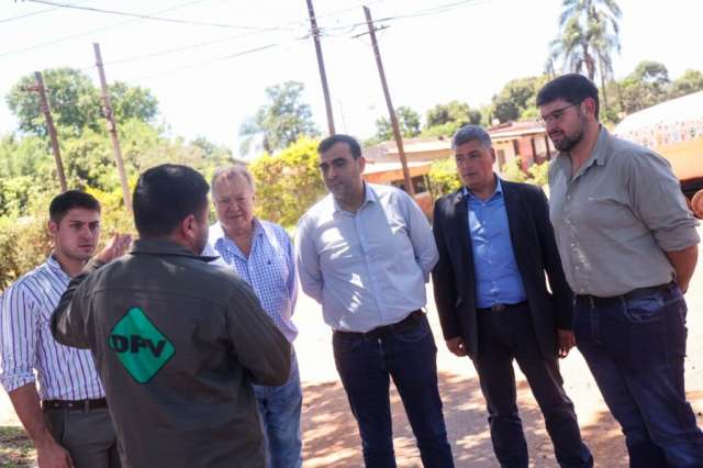 La reactivación de los trabajos de asfalto en Santo Tomé ha llegado a la calle Toranzos