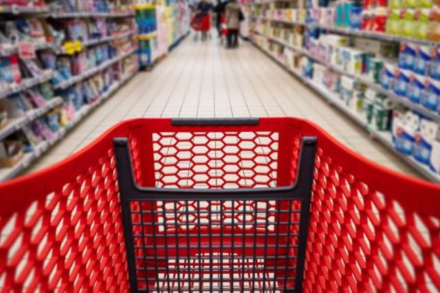 El consumo en Corrientes cayó 12% en 2024,
