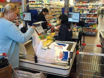 A partir del 1° de enero, los consumidores podrán ver cuánto pagan de impuestos