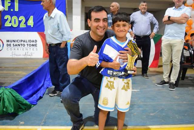 En el Club Carlos Gallini vivieron una tarde emocionante junto a los chicos y sus familias,