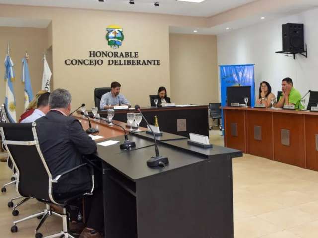El Concejo Deliberante de Santo Tomé autorizó la compra de una retroexcavadora