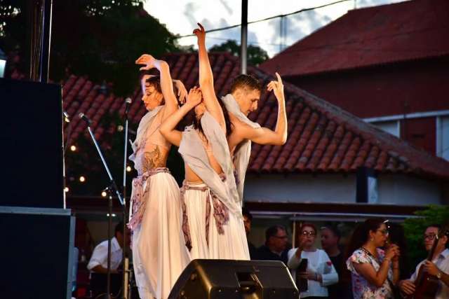 Se realizó el Festival Cierre de año "Navidad 2024" en el parque Camba Cuá,