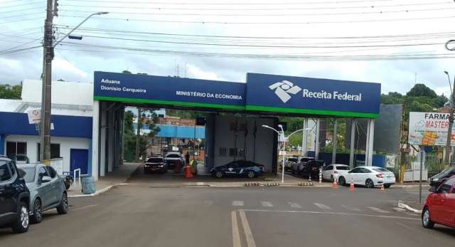 El flujo de argentinos que cruzan hacia Brasil se intensificó