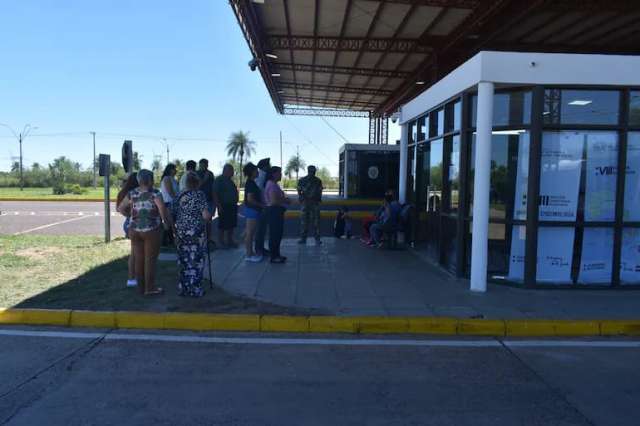 Más de 2.000 personas ingresaron a Argentina a través del paso fronterizo Ayolas-Ituzaingó