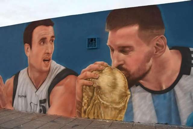 La Municipalidad de Corrientes realizó un mural en homenaje a Lionel Messi y Manu Ginóbili