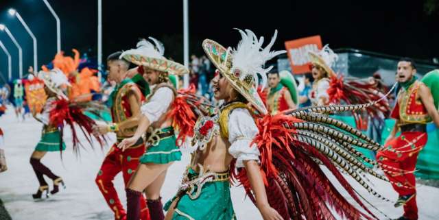 Los Carnavales 2025 en Ituzaingó, Corrientes, comenzaron ayer a la noche