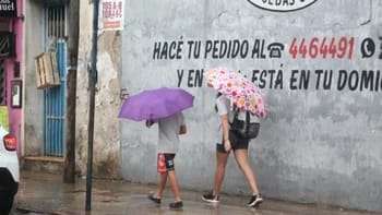 Un alerta amarilla por lluvias y tormentas rige en Corrientes,