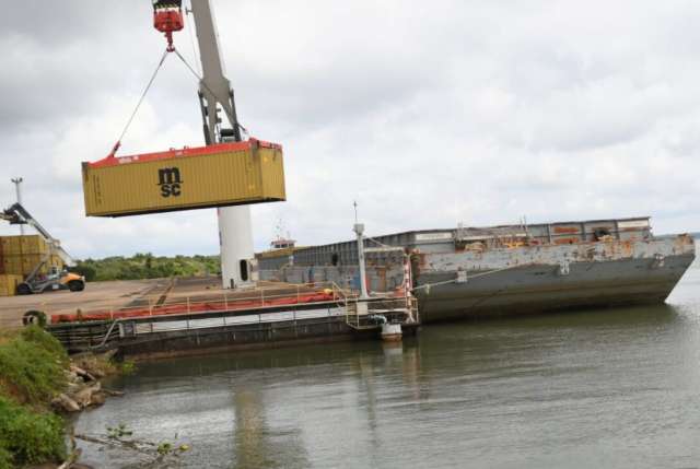 El puerto de Posadas envió su primera carga del año hacia Asia, EEUU y Europa
