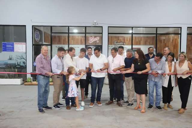 Se inauguró una nueva estación de servicio en Santo Tomé,