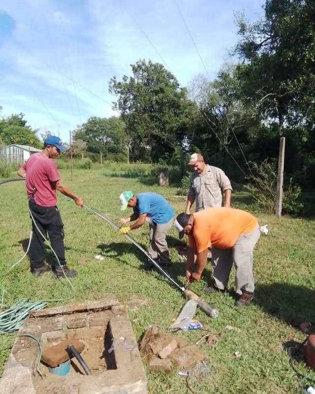 La Escuela Coronel Desiderio Sosa estaba enfrentando un problema grave con su sistema de agua potable