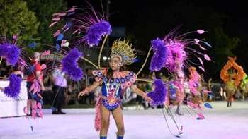 Los Carnavales Barriales de Corrientes están en pleno apogeo