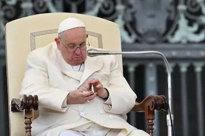 El Papa Francisco, de 88 años, sigue con un pronóstico reservado después de 13 días internado