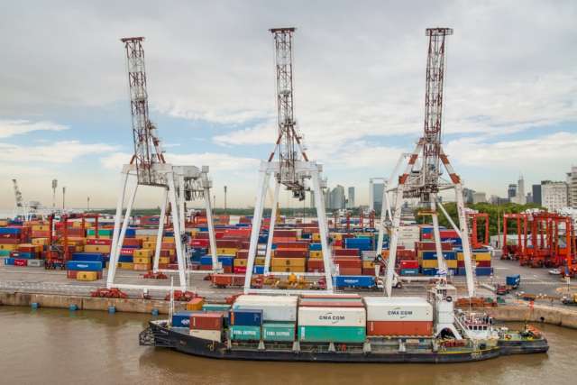 El Gobierno eliminó el doble cobro de IVA para las importaciones,
