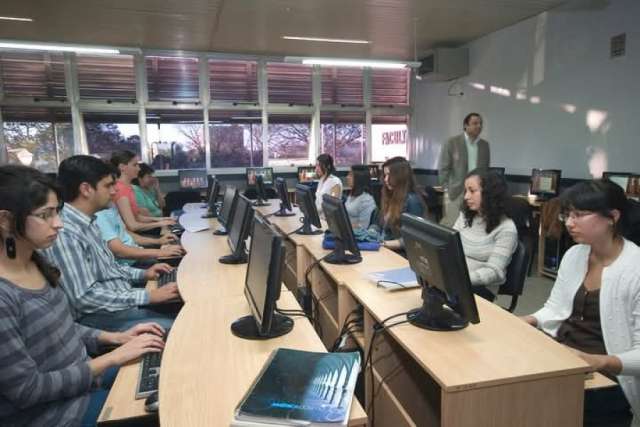 La UNNE enfrenta un escenario desafiante con un presupuesto reducido y una auditoría nacional rigurosa