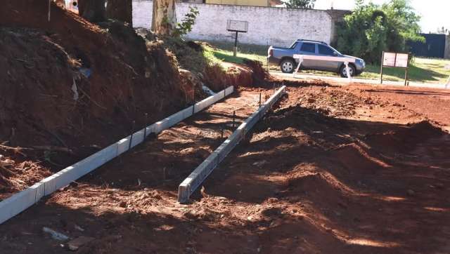 Se inició la preparación del terreno en la calle Juan Savall, entre Brasil y Centeno,