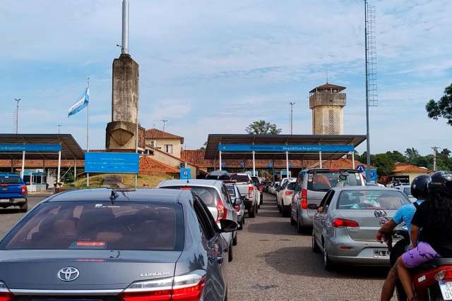 Más de 717.000 personas cruzaron por Paso de los Libres hacia Brasil en enero y febrero,