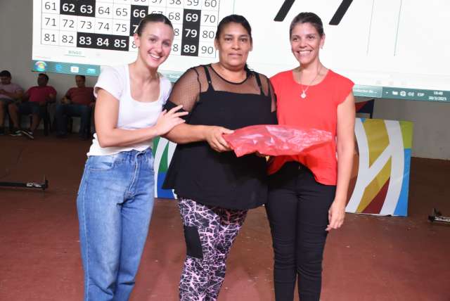 Se realizó el Bingo del Mes de la Mujer,