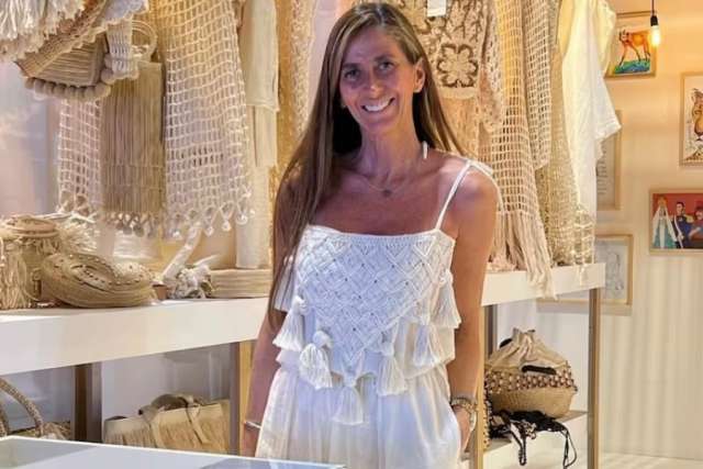 La oftalmóloga correntina Carolina Marecos combina su profesión médica con su pasión por el diseño