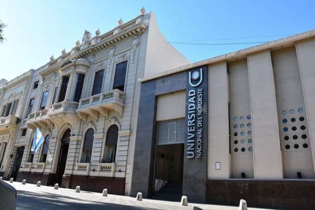 Un estudio reveló que el 85% de los docentes de la UNNE perciben un salario de $343.000 mensuales,