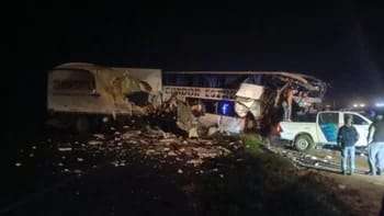 Un choque fatal entre un camión y un colectivo de larga distancia ocurrió en la Ruta Nacional 3,