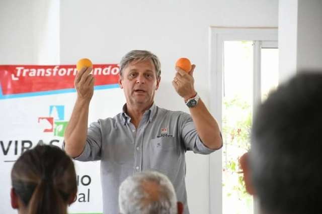 Productores locales de Virasoro participaron en una capacitación sobre manejo de quintas cítricas