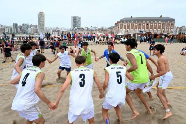 Los Juegos Nacionales Evita comienzan en Corrientes con la participación de miles de jóvenes