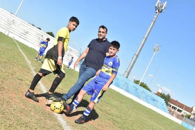 "¡Lanzaron el Torneo de Fútbol Infantil en la cancha 27 de Agosto