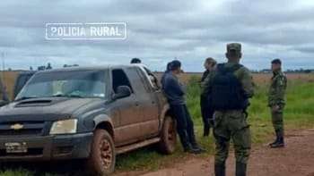 La Policía Rural y Ecológica de Ctes atrapó a 2 hombres robando unos 2 mil metros de cables de alta tensión