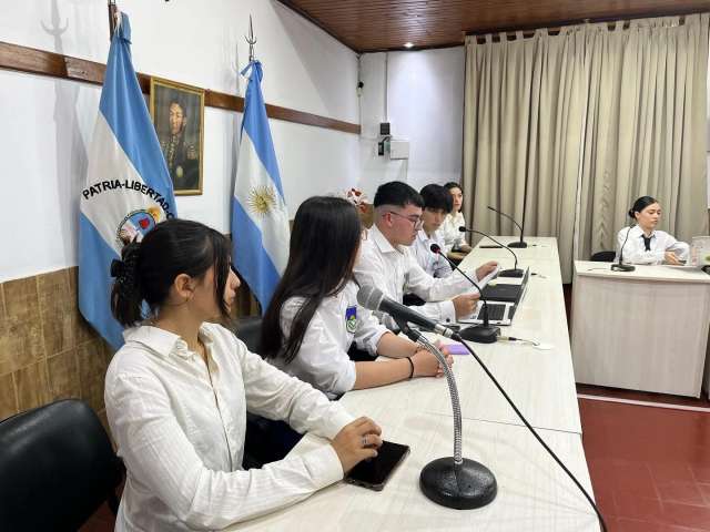 Estudiantina 2025: debate juvenil en el Concejo deliberante