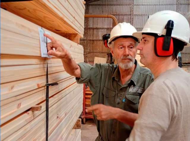 Cinco empresas forestales de Misiones, Argentina, que forman parte del grupo APICOFOM