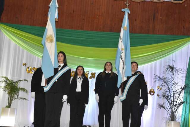 Hermoso momento con los profesores del Instituto de Formación Docente “Jorge Luis Borges” en su día