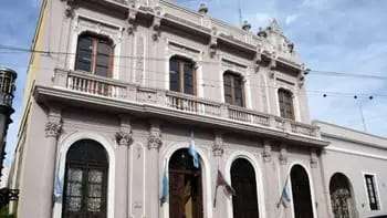La Municipalidad  informó que este viernes 7 varias oficinas no brindarán atención al público