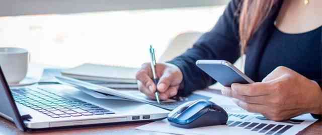 El Gobierno Nacional está evaluando una reforma tributaria y laboral que podría eliminar el Monotributo