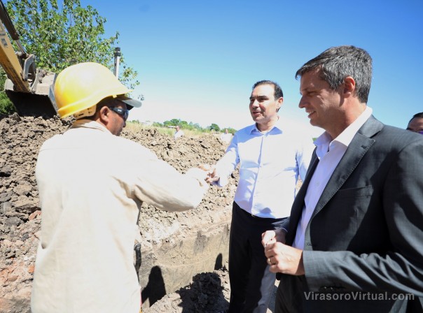 Valdés recorrió junto al titular del ENOHSA obra de saneamiento ambiental en Riachuelo
