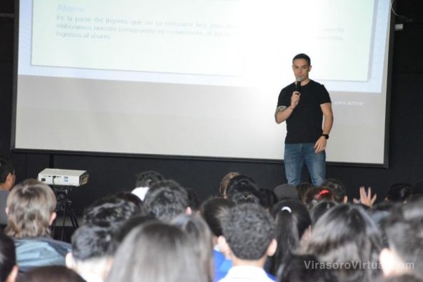 Jóvenes virasoreños recibieron capacitación en educación financiera