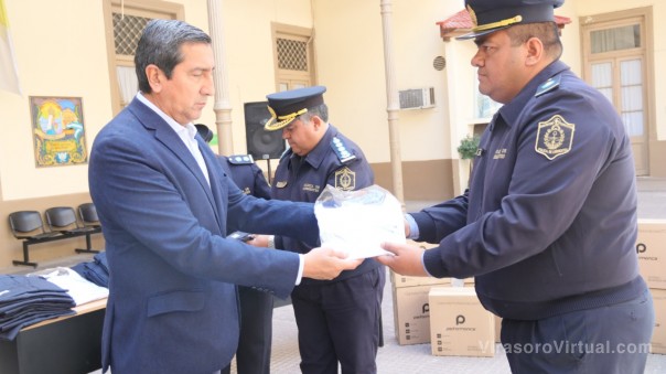 El Gobierno de la Provincia entregó nuevos equipamientos a la Policía de Corrientes