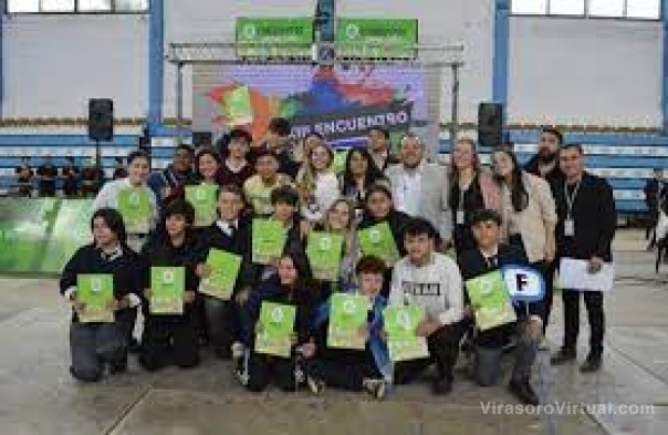 Parlamento Juvenil: eligieron a 18 de 800 estudiantes para el encuentro nacional